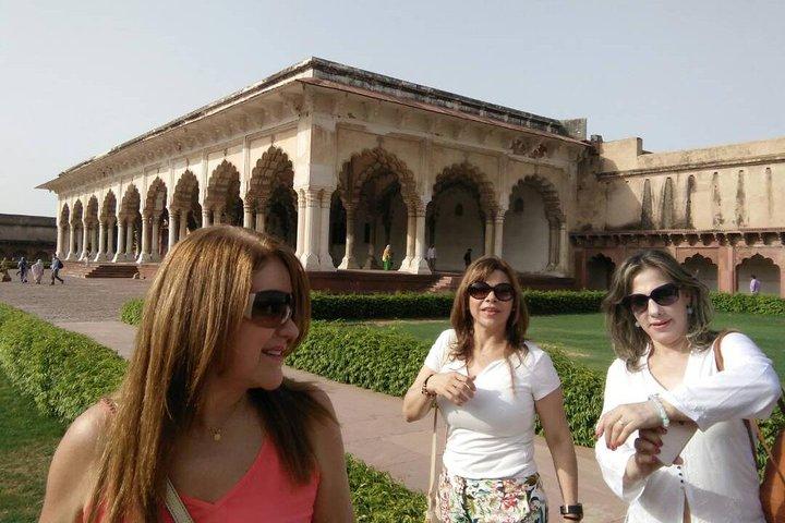 Tour guidato all'Alba del Taj Mahal con 3 siti patrimonio mondiale dell'UNESCO ad Agra