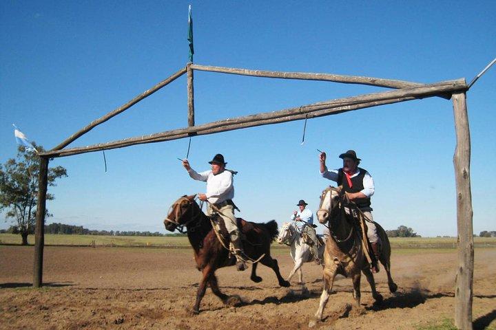 Fiesta Gaucha og Day Ranch i Santa Susana Ranch