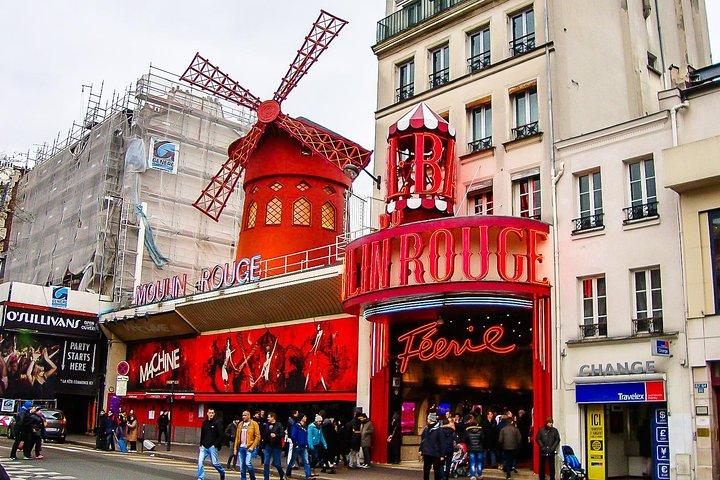 Montmartre Walking Tour with a Private Local Guide
