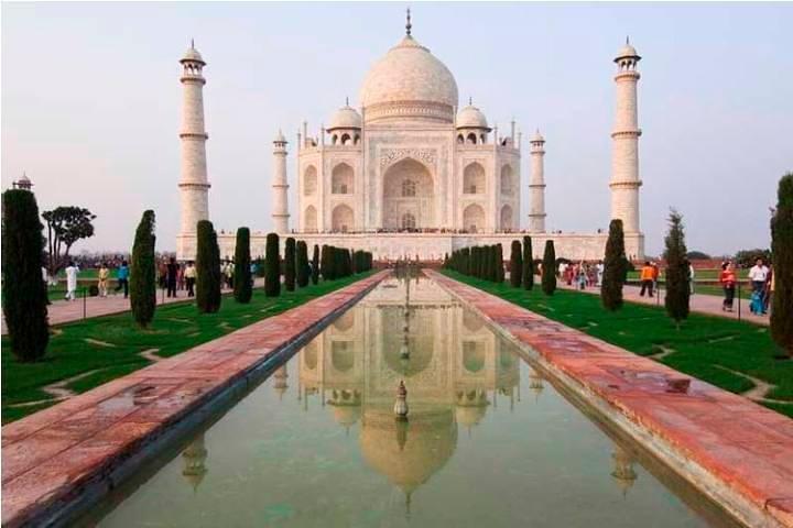 Intera giornata Taj Mahal, Forte di Agra, Fatehpur Sikri in auto da Agra