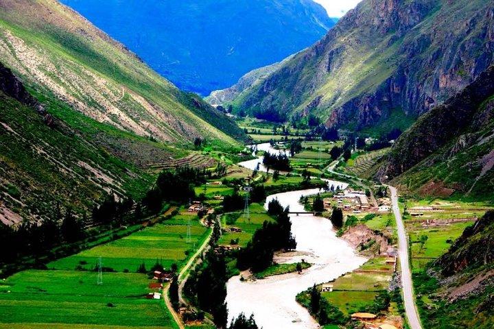 Cusco: Sacred Valley Full Day met bezoek aan de artesanale markt en 3 Incas City