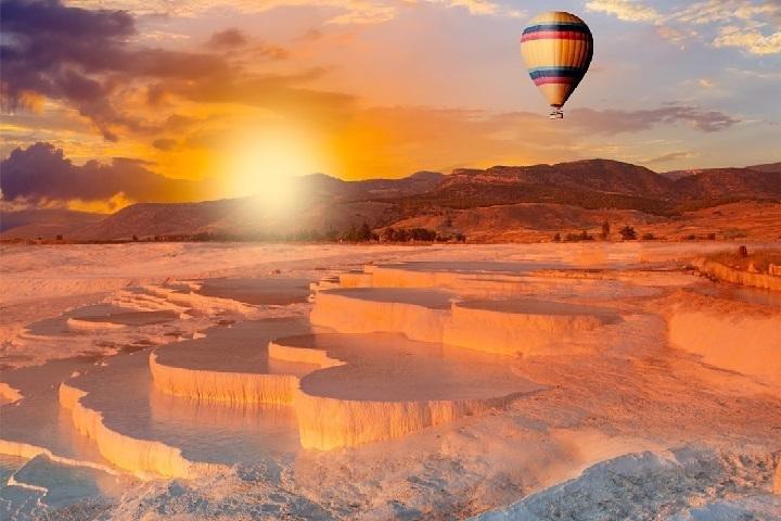 Pamukkale varmluftsballongtur med frukost och champagne