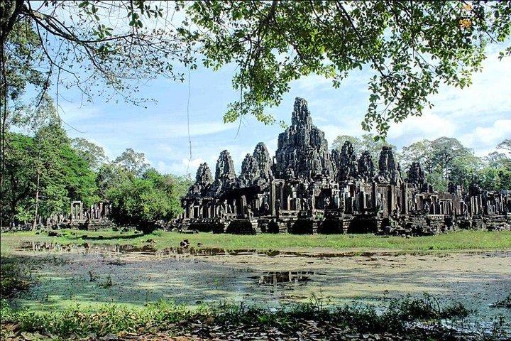 Shared Tour to Angkor Wat-Bayon-Ta Prohm Temples from Siem Reap