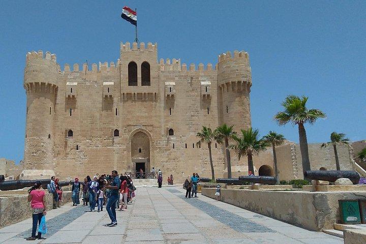 アレクサンドリア図書館&ポンペイの柱モンタザ宮殿Qaitbayの城塞
