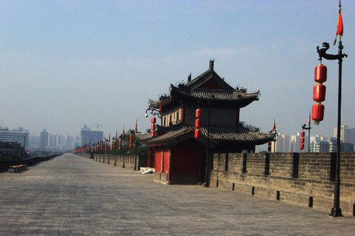 Serviço de transporte privado: Aeroporto Internacional de Xi'an (XIY) para hotéis de Xi'an