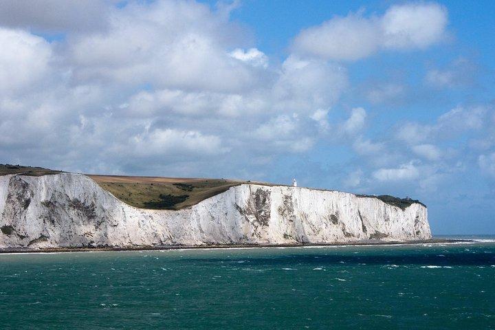 Excursion d'une journée en petit groupe à Canterbury, au château de Douvres, aux falaises et aux villages
