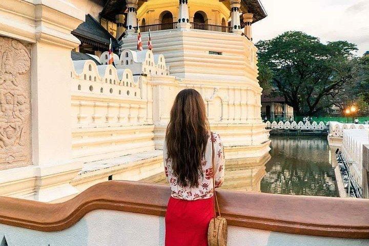 Excursion privée d'une journée à Kandy avec danse culturelle