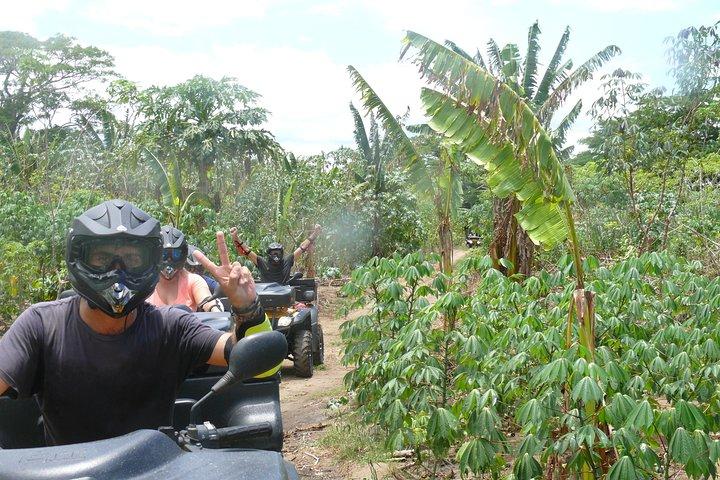 Excursion d'aventure en quad en quad dans un village et une école isolés (départ de Nadi)