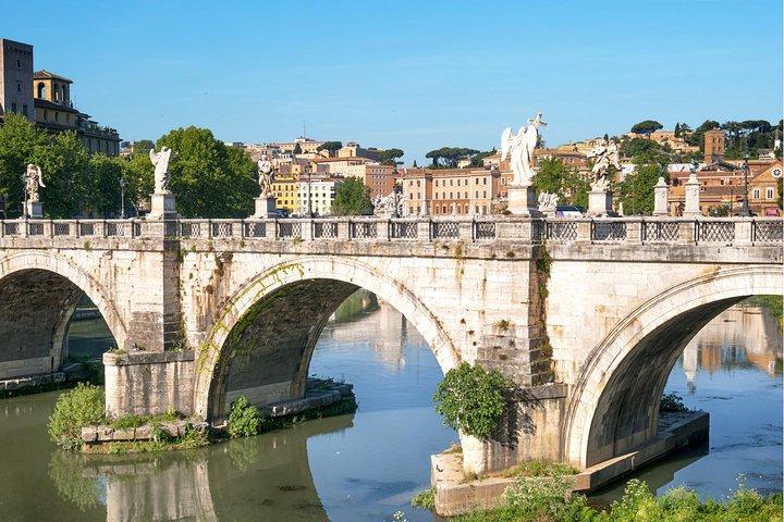 アペリティーヴォ（イタリアのタパスのようなもの！）ローマの地元の人のように、プライベート
