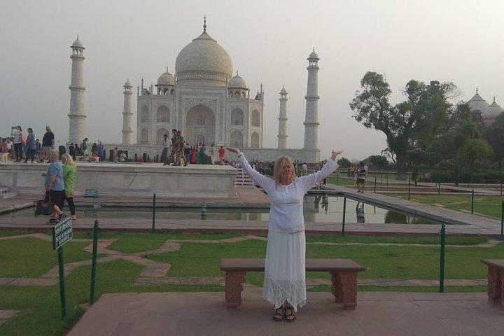 Taj Mahal Sunrise Tour