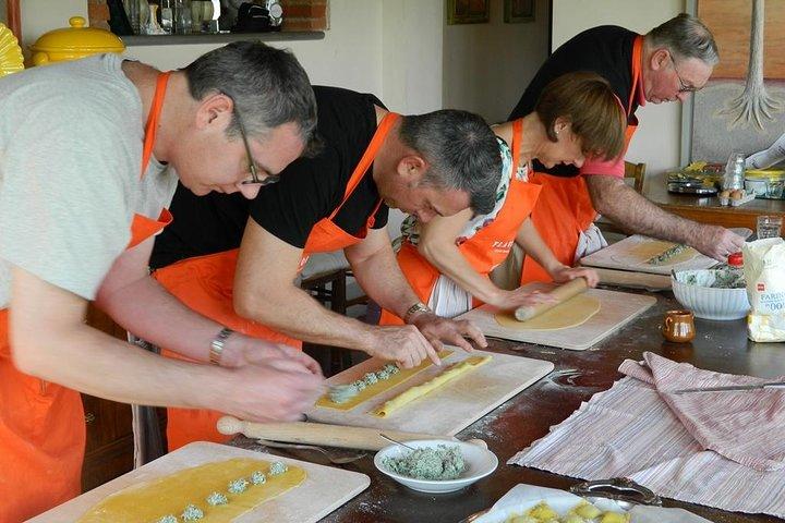 Clases de cocina exclusivas en Toscana con un chef profesional
