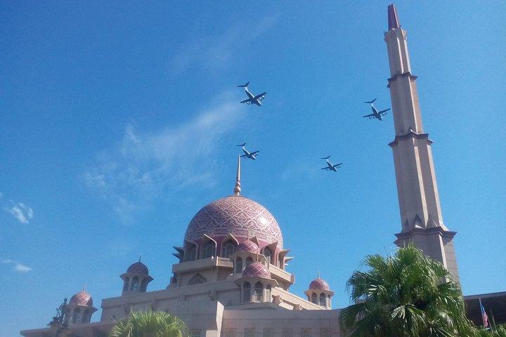 Garden City of Putrajaya, Rosa moskén, Lake Boat Joyride (guidad)