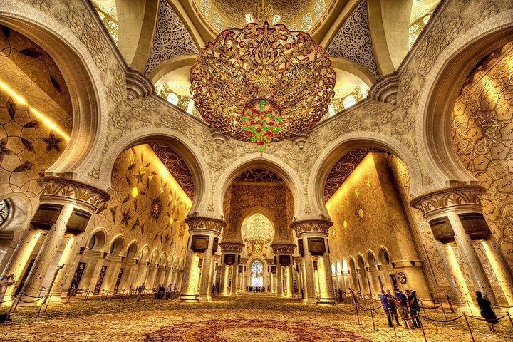 Visite d'Abou Dhabi en espagnol avec déjeuner au départ de Dubaï