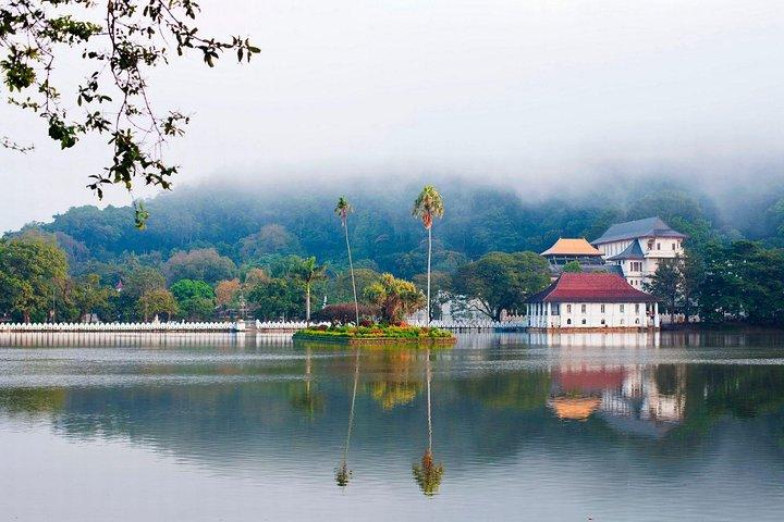 Visite privée à Kandy de Kaluthara