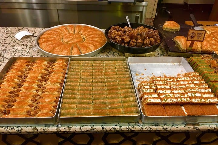 Private and Guided Istanbul Food Tour: Taste of Istanbul