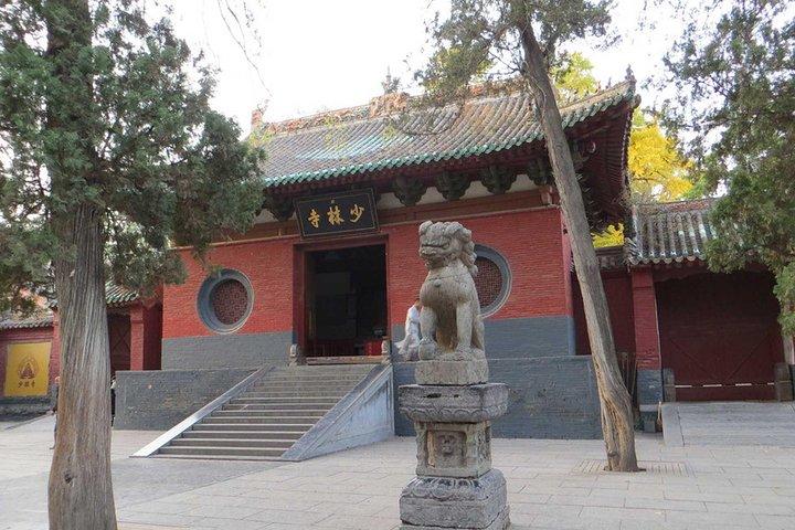 Luoyang Shaolin Kung Fu-dagstur med højhastighedstog fra Xi'an