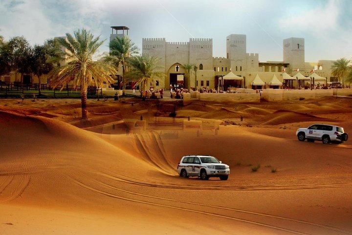 Ridning i Dubai-ørkenen med overførsler