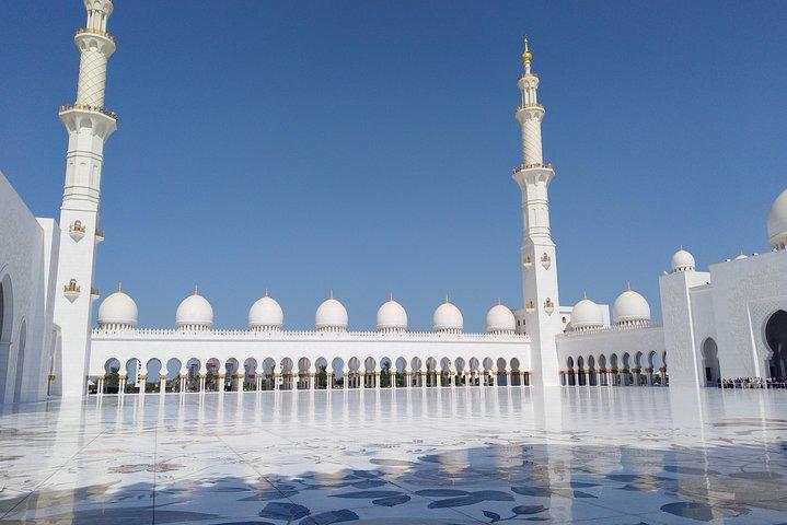Excursion d'une journée à Abou Dabi au départ de Dubaï