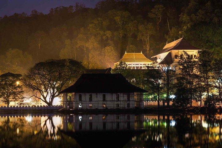 Excursion privée d'une journée à Kandy avec danse culturelle