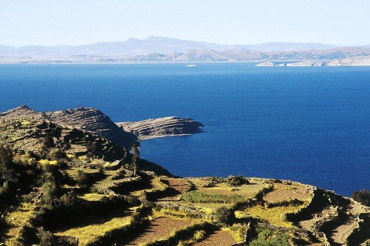 Intera giornata: Lago Titicaca Uros e Taquile da Puno