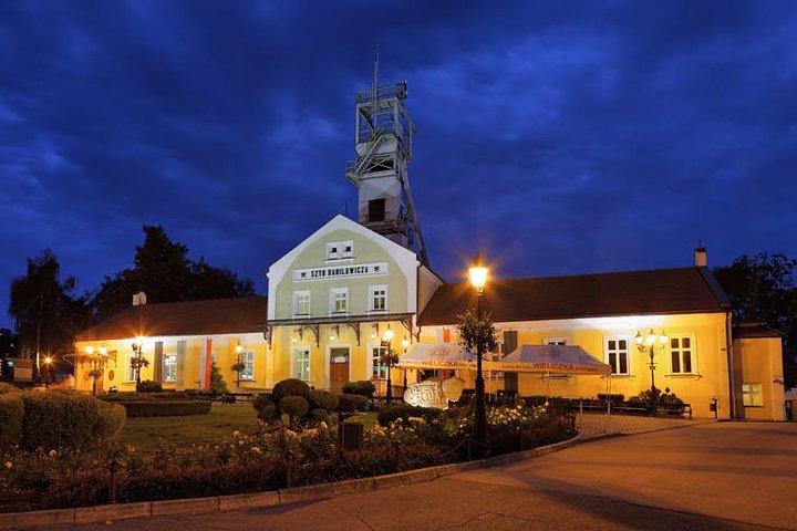 Op een dag privétour Krakau en Wieliczka-zoutmijn vanuit Warschau