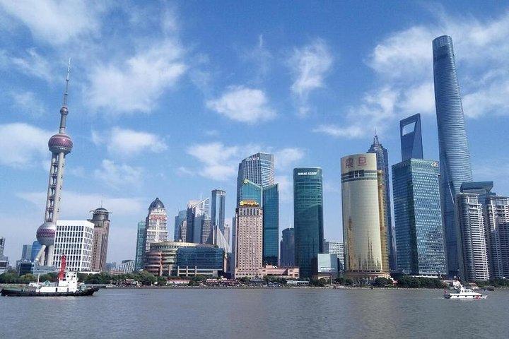 Excursión privada de un día a Shanghái: Ancient Water Town y Huangpu River Cruise