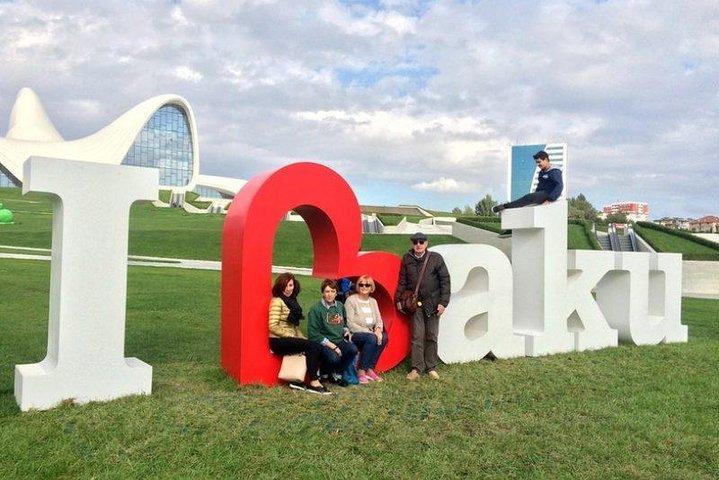 Moderne Baku Guided Tour
