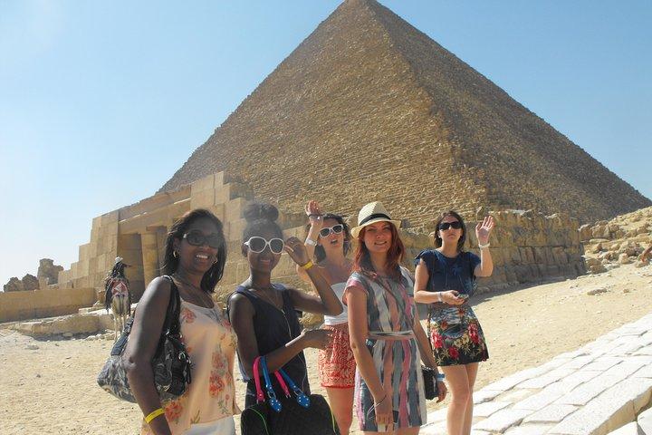 Visite privée pyramides de Gizeh , Sphinx et Grand Musée égyptien GEM