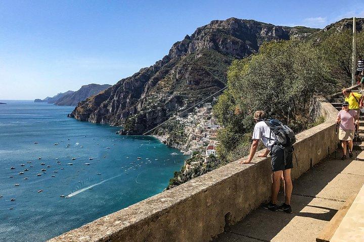 Descubra a excursão privada "Caminho dos Deuses" de Amalfi Positano Sorrento