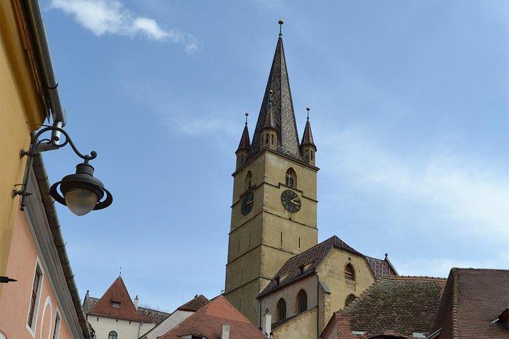 トランシルバニアのサクソン遺産：Cluj-Napocaからの日帰り旅行