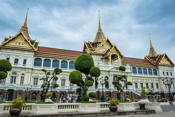Hoteller i nærheden af Private Grand Palace Bangkok City Tour & Klong Longtail Boat Trip