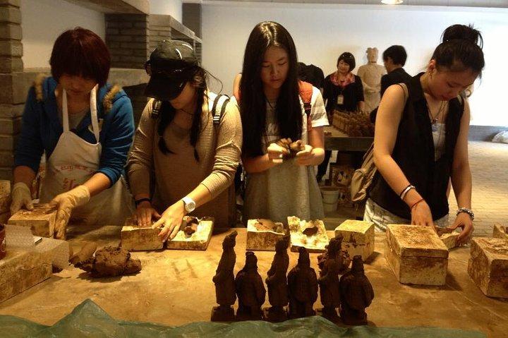 6-stündige Xi'an Private Tour: Besuchen Sie Terracotta Warriors und lernen Sie, wie man einen macht