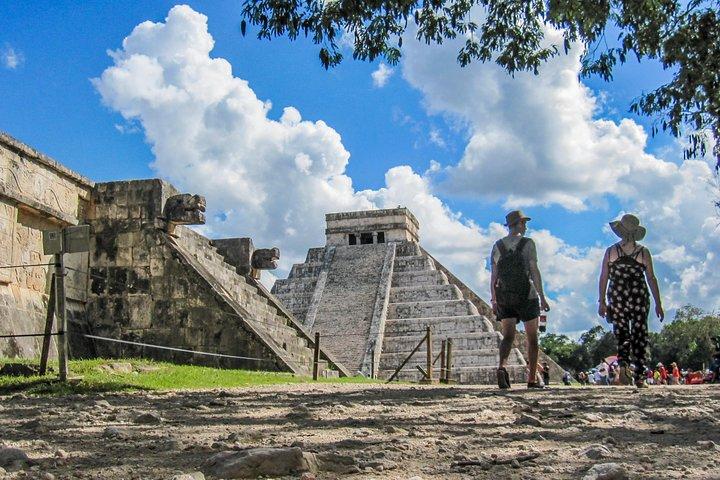 Excursão Chichen Itza e Ekbalam com Cenote saindo de Cancún