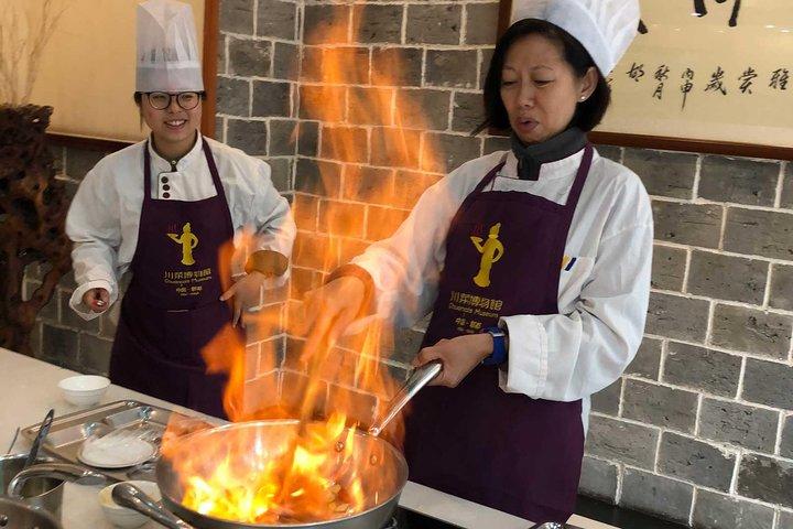 成都パンダと四川料理のクッキング体験の成都印象