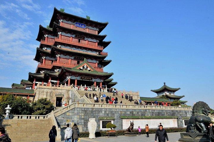Tour privato di un giorno: i punti salienti della città di Nanchang in un giorno