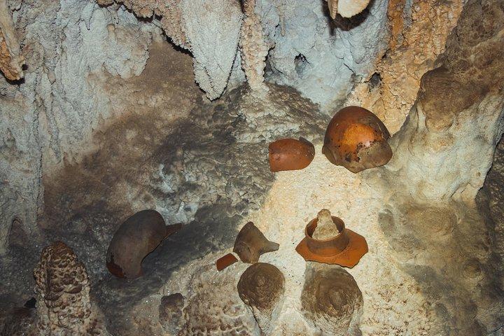 サンイグナチオからのクリスタルケーブとブルーホール国立公園の日帰り旅行