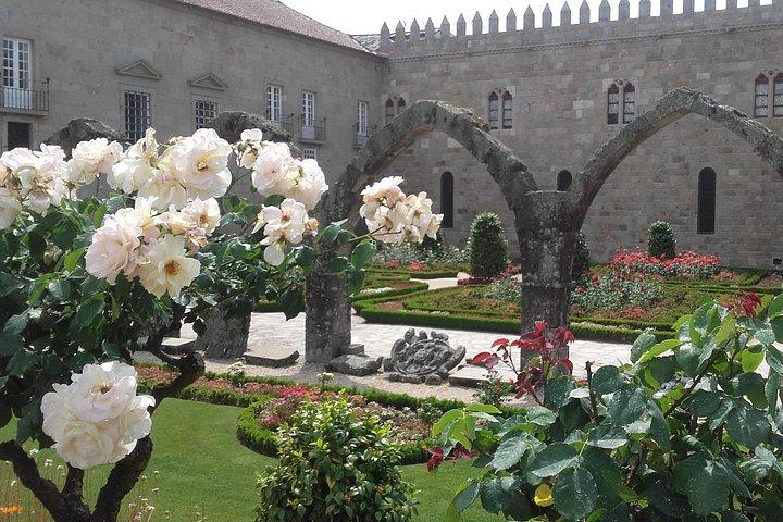 Small-Group Braga Half-Day Tour with Bom Jesus Sanctuary