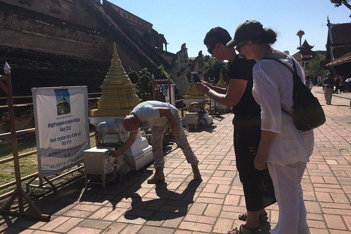 チェンマイ市内の文化半日のサイクリングツアー