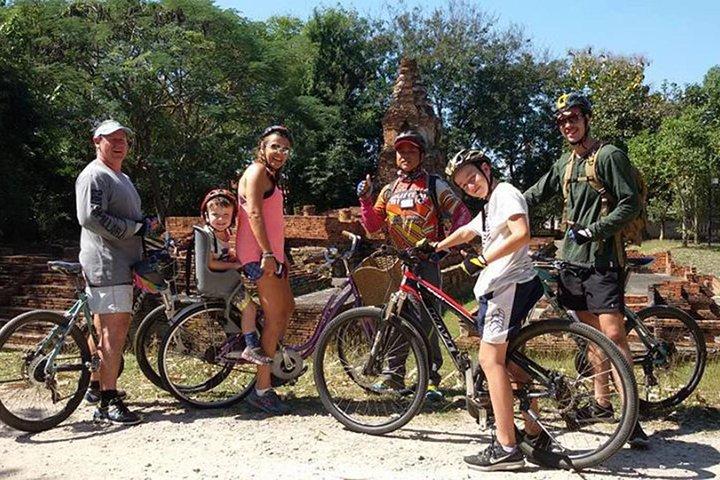 No.1 Chiang Mai: visite à vélo de 4 heures de la ville antique "Wiang Kum Kam"
