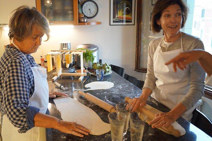 Aula de culinária deliciosa em Veneza com chef profissional