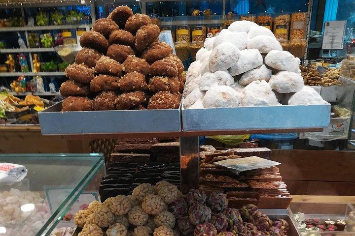 アテネのクリスマス料理とウォーキングツアー