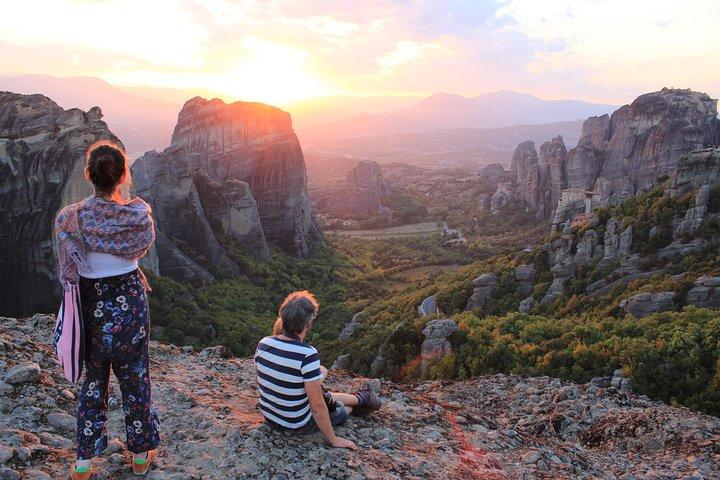 Meteora-solnedgang med kloster- og eremithuler-tur i lille gruppe