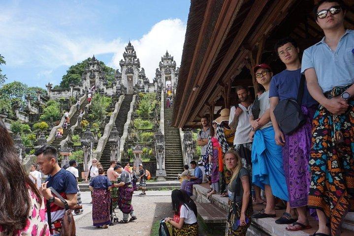 Bali Day Tour: Cascada y Templo de Lempuyang La Puerta del Cielo