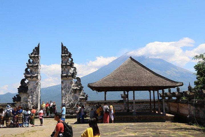 Bali Day Tour: Cascada y Templo de Lempuyang La Puerta del Cielo