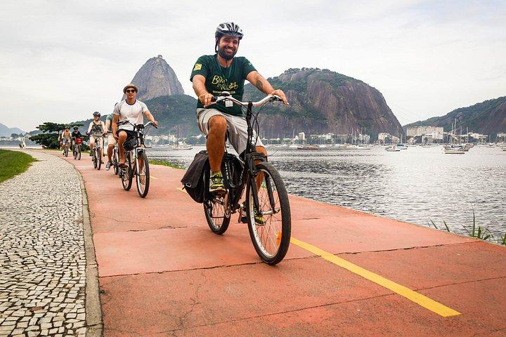 自転車ツアー - コパカバーナとウルカを含むアーバン ビーチ