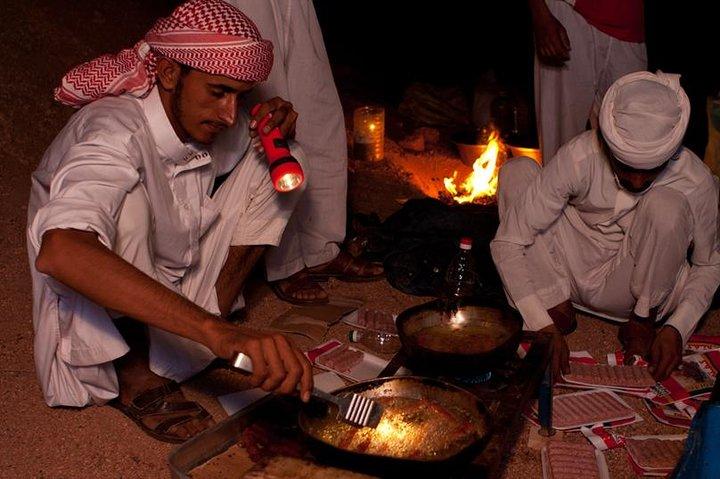 Desert Quad Bike, espectáculo con cena beduina, paseo en camello en Sharm el Sheikh