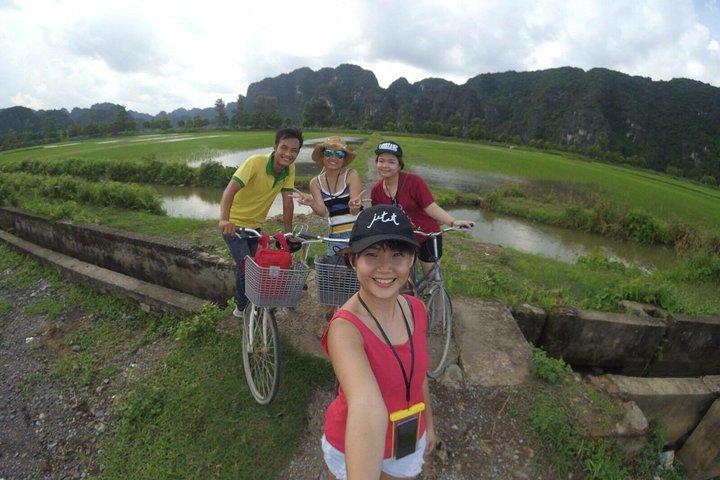 Tam Coc Ninh Binh - Hoa Lu - Visite de groupe quotidienne de luxe