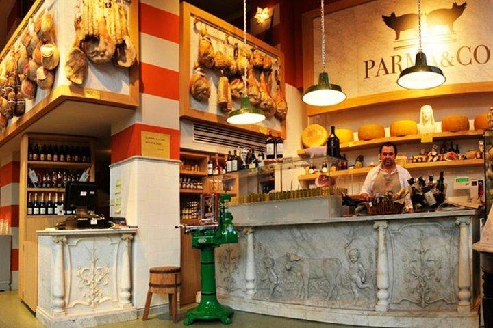Excursão privada de comida em Milão em Brera