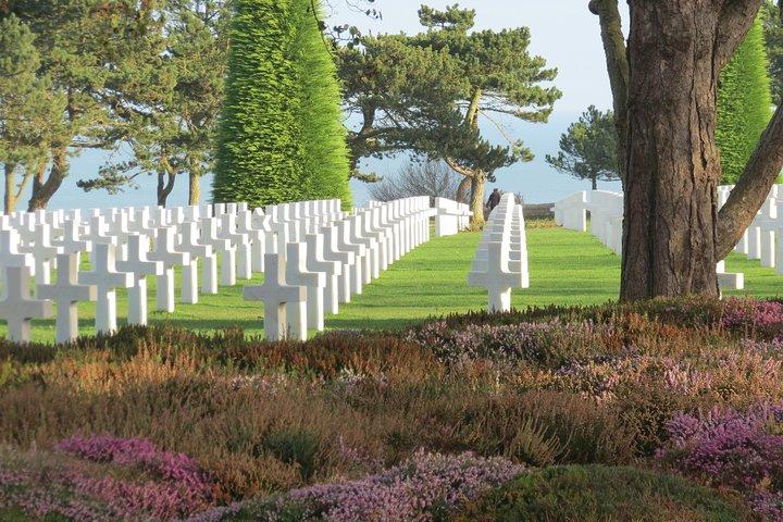 Normandy D-Day Private Tour with Omaha Beach from Paris