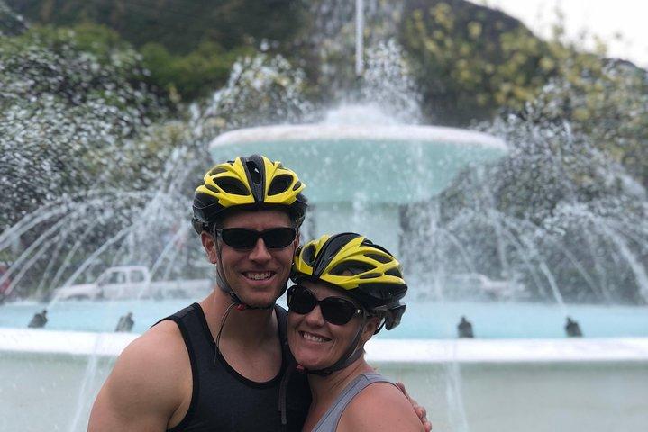 Diamond Head Bike para caminhada e almoço local